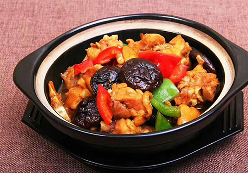 中國(guó)正宗黃燜雞米飯培訓(xùn)