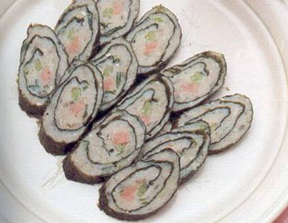 傳統(tǒng)美食紫菜魚卷